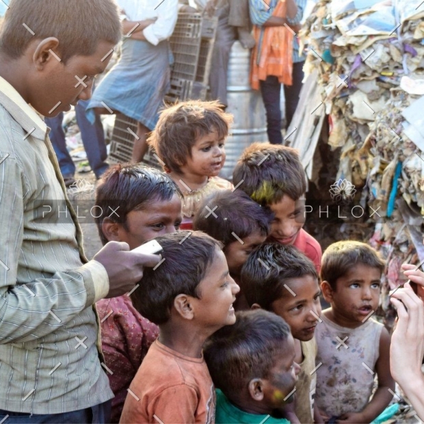 demo-attachment-288-poor-2754335_1920@2x